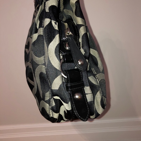 Medium coach bag - Picture 6 of 6